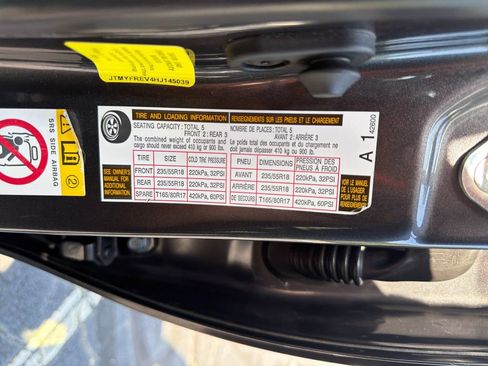 Used 2017 Toyota RAV4 Limited FWD image 14