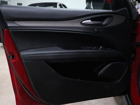 Used 2022 Alfa Romeo Stelvio Ti w/ Active Assist Plus Package image 10