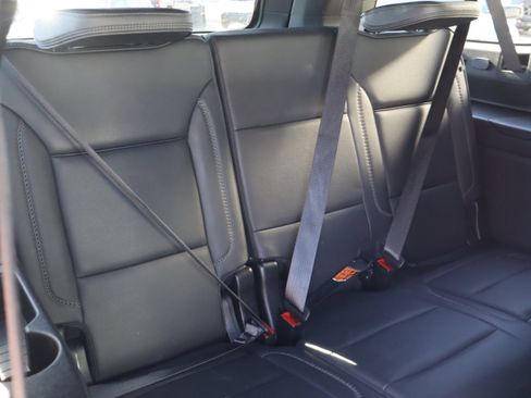 Certified 2024 GMC Yukon XL Denali image 38