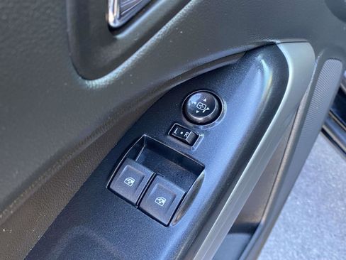 Used 2021 Chevrolet Colorado LT w/ Fleet Safety Package image 14