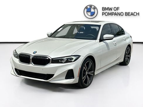 Used 2023 BMW 330i Sedan w/ Premium Package RWD image 3