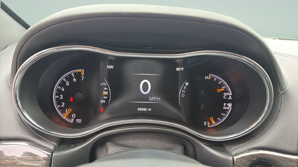 Used 2018 Jeep Grand Cherokee Overland AWD/4WD image 18