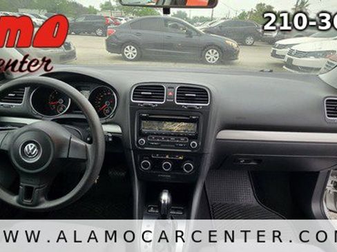 Used 2013 Volkswagen Golf 4-Door FWD image 16