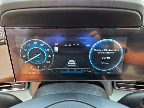 Used 2025 Hyundai Elantra Limited w/ Cargo Package FWD image 29