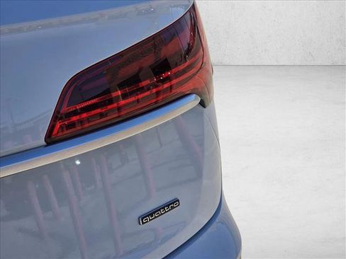 Used 2023 Audi Q5 2.0T Premium w/ Convenience Package image 10