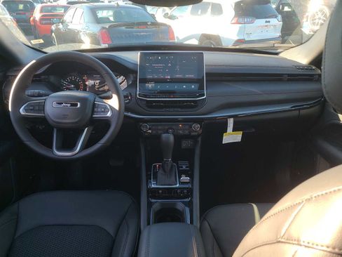 New 2024 Jeep Compass Trailhawk w/ Sun and Sound Group image 44