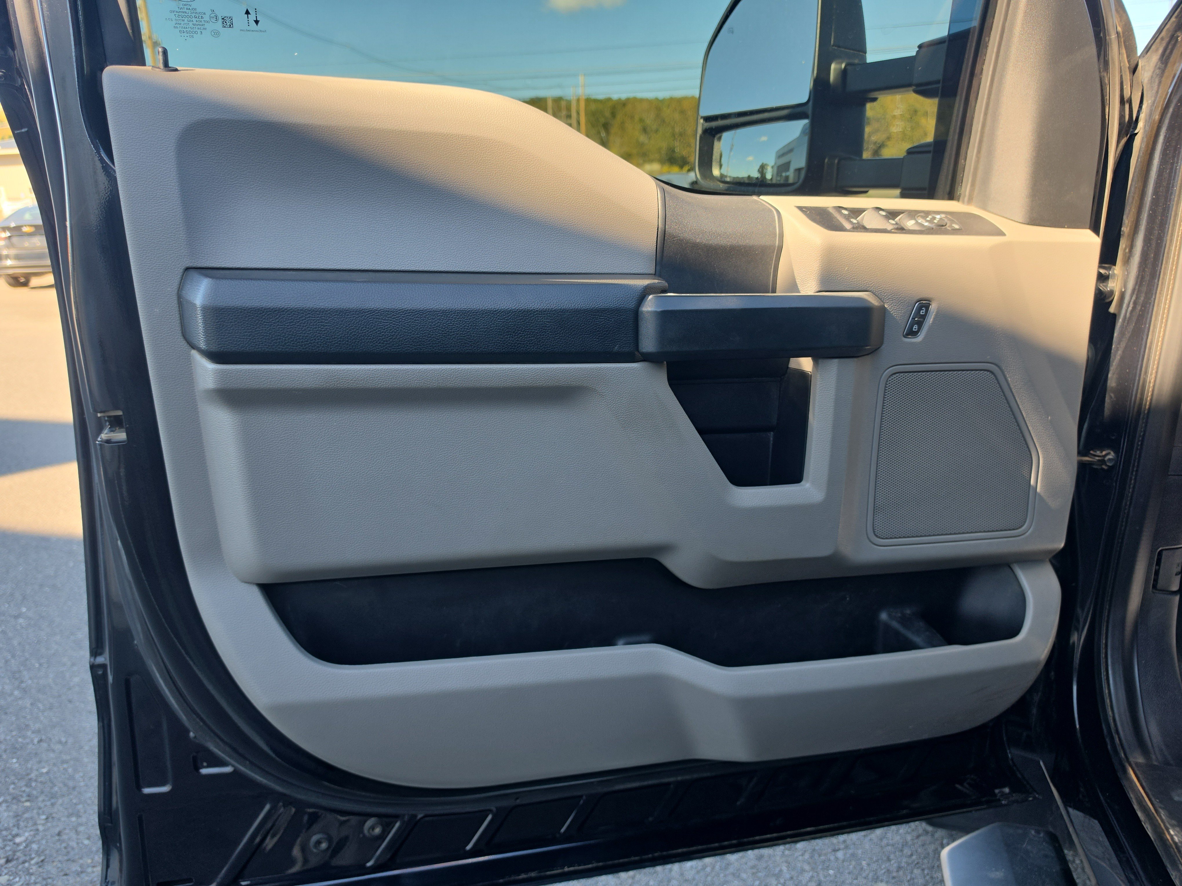 Used 2021 Ford F350 XL w/ STX Appearance Package AWD/4WD image 17