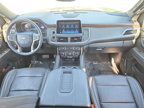 Used 2023 Chevrolet Tahoe High Country AWD/4WD image 9
