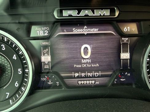 Used 2022 RAM 1500 Big Horn AWD/4WD image 10