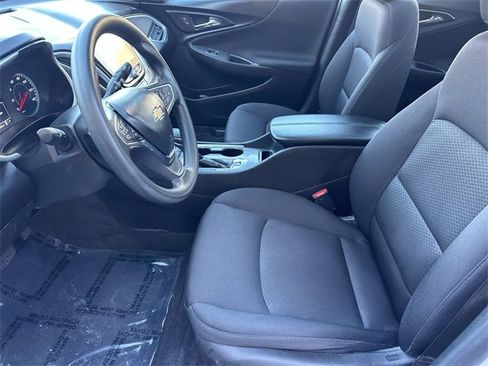 Used 2024 Chevrolet Malibu LT image 22