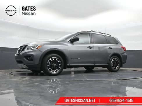 Used 2020 Nissan Pathfinder SL AWD/4WD image 45