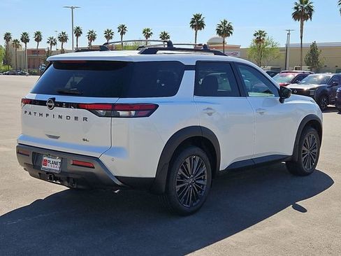 New 2026 Nissan Pathfinder SL w/ SL Premium Package FWD image 3