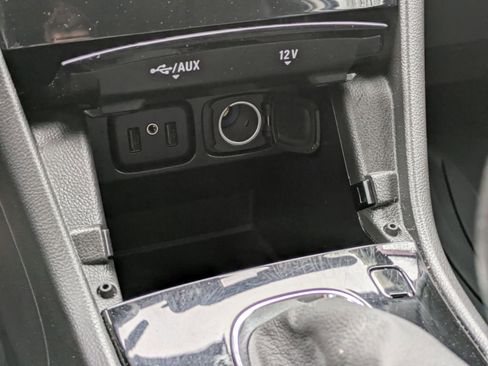 Certified 2022 Buick Encore Preferred w/ Safety Package AWD/4WD image 22