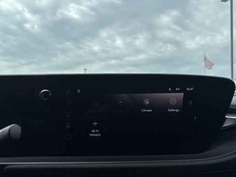 Used 2025 Buick Envista Preferred w/ Convenience I Package image 23