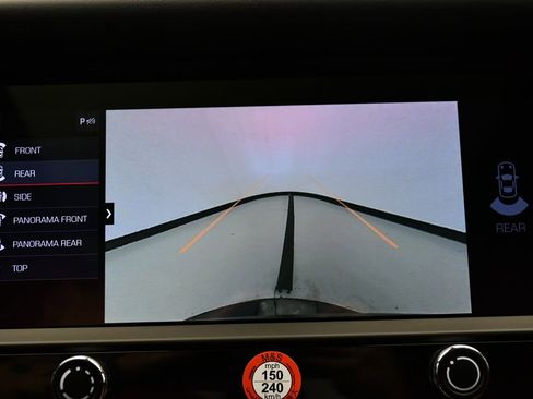 Used 2025 Porsche Macan Turbo image 31