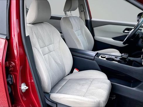 Used 2025 Nissan Rogue SV AWD/4WD image 27