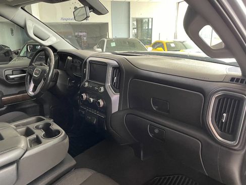 Used 2020 GMC Sierra 1500 SLE w/ SLE Value Package image 29