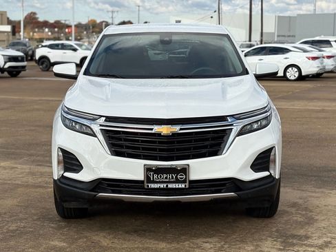 Used 2022 Chevrolet Equinox LT image 3