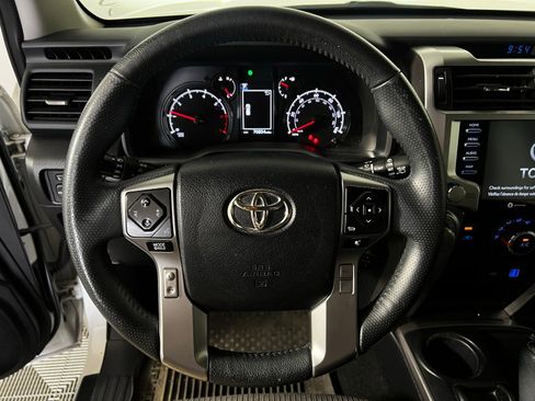 Used 2022 Toyota 4Runner SR5 image 9