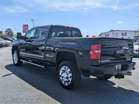 Used 2016 GMC Sierra 2500 Denali AWD/4WD image 8