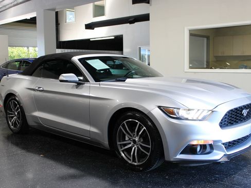 Used 2016 Ford Mustang Premium RWD image 2