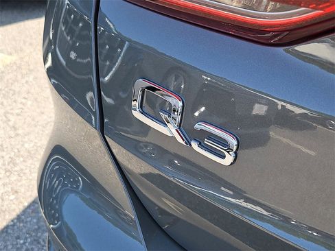 New 2025 Audi Q3 2.0T Premium image 5