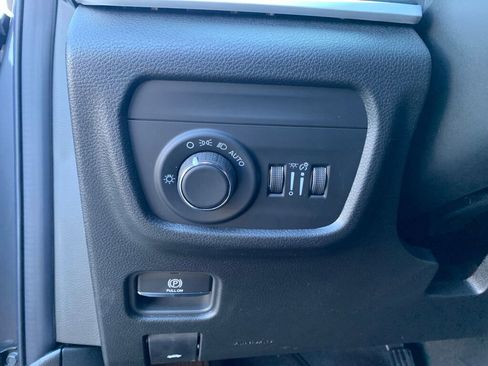 New 2026 Jeep Grand Cherokee L 4WD image 13