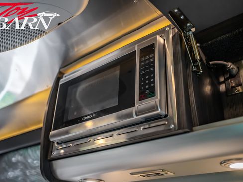 Used 2020 Mercedes-Benz Sprinter 2500 image 42