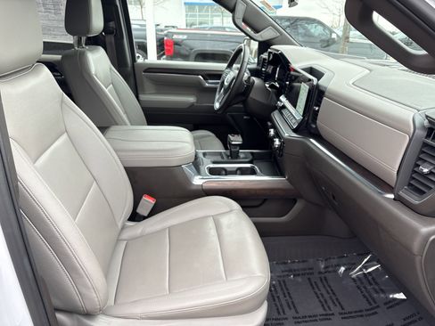 Used 2023 GMC Sierra 1500 SLT w/ SLT Premium Plus Package image 19