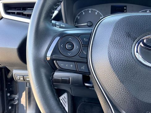 Used 2025 Toyota Corolla SE image 22