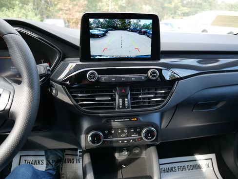 Used 2024 Ford Escape ST-Line image 19