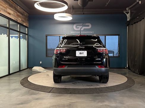 Used 2020 Jeep Compass Latitude w/ Cold Weather Group image 4