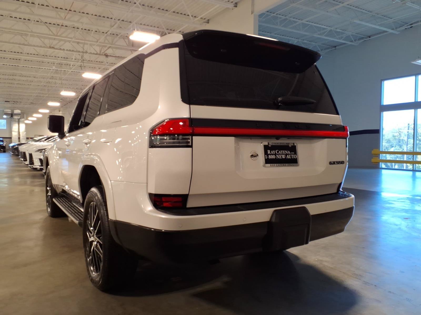 New 2026 Lexus GX 550 w/ Accessory Package (2T) AWD/4WD image 14