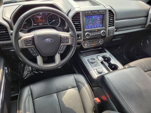 Used 2020 Ford Expedition XLT w/ Equipment Group 202A AWD/4WD image 26