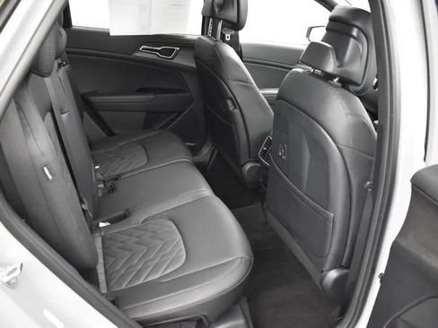 Used 2024 Kia Sportage X-Line w/ X-Line Premium Package AWD/4WD image 17