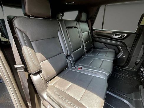 Used 2021 Chevrolet Tahoe Z71 w/ Rear Media and Nav Package AWD/4WD image 29