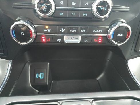 Used 2022 Ford F150 XLT w/ Equipment Group 302A High image 18