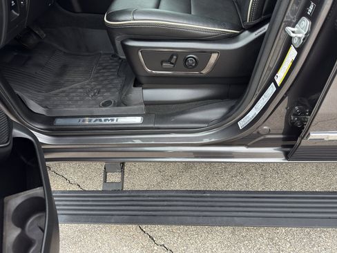 Used 2022 RAM 1500 Limited w/ Trailer Tow Group AWD/4WD image 16