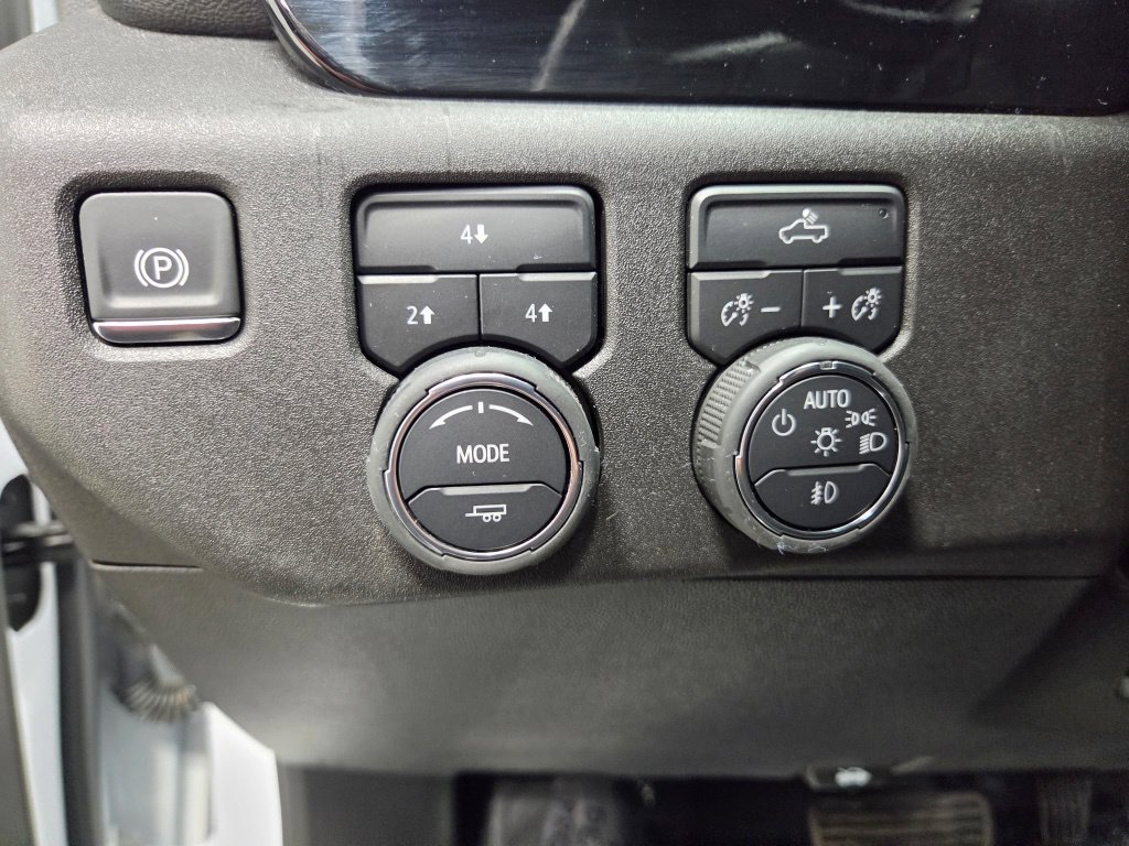 Used 2025 Chevrolet Silverado 2500 LT w/ Convenience Package AWD/4WD image 29