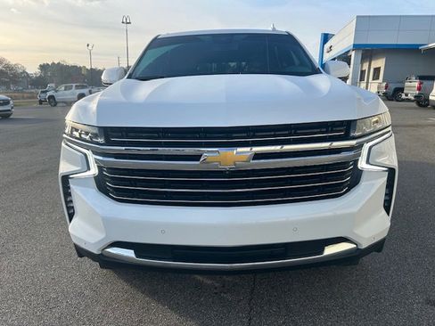 Used 2023 Chevrolet Tahoe LT w/ Luxury Package image 2