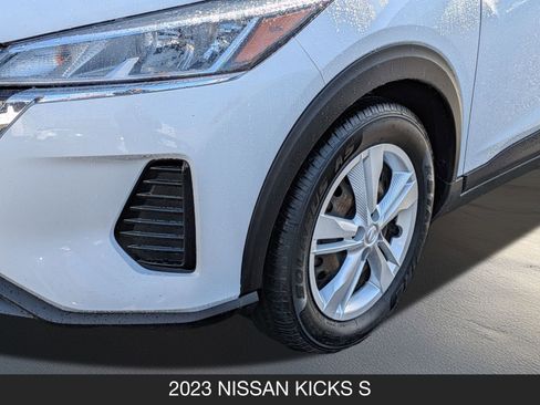 Used 2023 Nissan Kicks S image 10