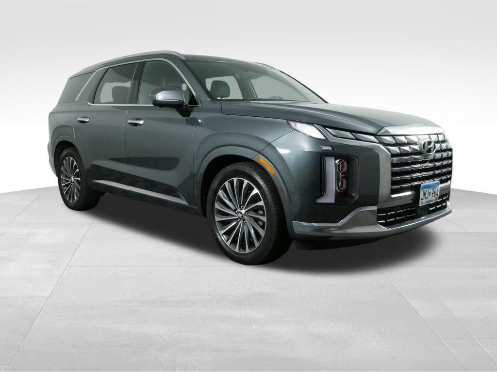 Used 2023 Hyundai Palisade Calligraphy w/ Cargo Package AWD/4WD image 2