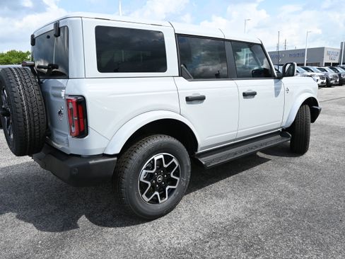 New 2026 Ford Bronco Outer Banks AWD/4WD image 3