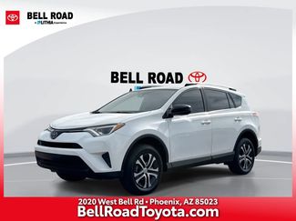 Used 2018 Toyota RAV4 LE image 1