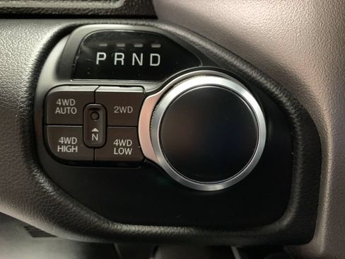 Used 2020 RAM 1500 Big Horn AWD/4WD image 25