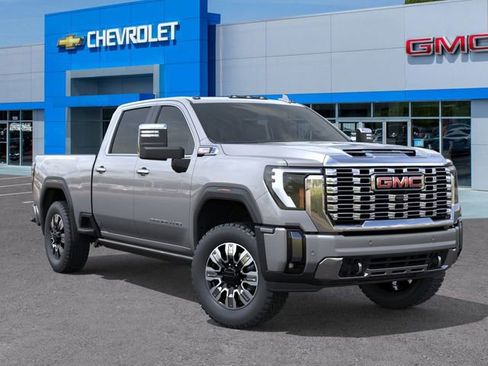 New 2026 GMC Sierra 2500 Denali w/ Denali Reserve Package image 7