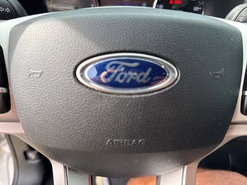 Used 2021 Ford Explorer XLT w/ Equipment Group 202A image 27