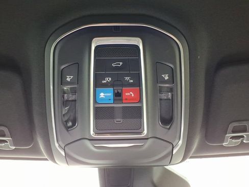 Used 2025 Jeep Grand Cherokee L Limited AWD/4WD image 25