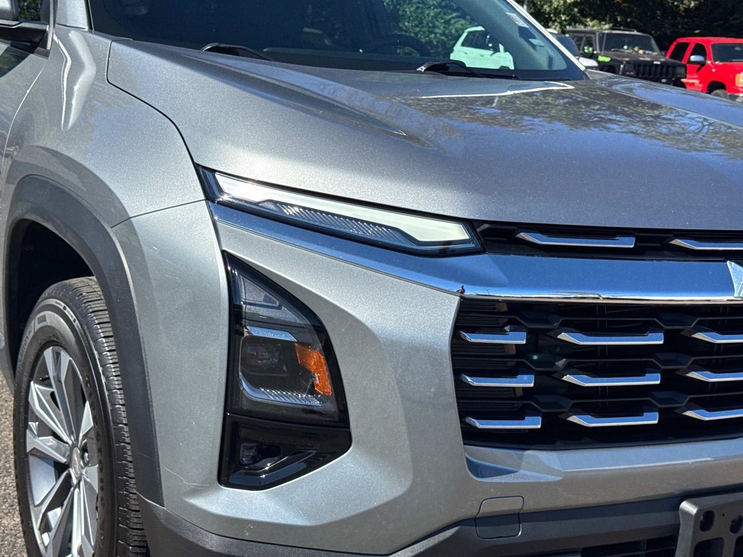 Used 2025 Chevrolet Equinox LT w/ Convenience Package II FWD image 13