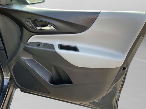 Used 2023 Chevrolet Equinox LT image 26